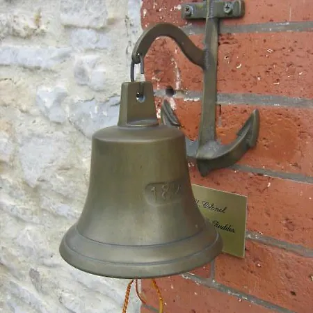 Le Relais Du Douet Bed & Breakfast *